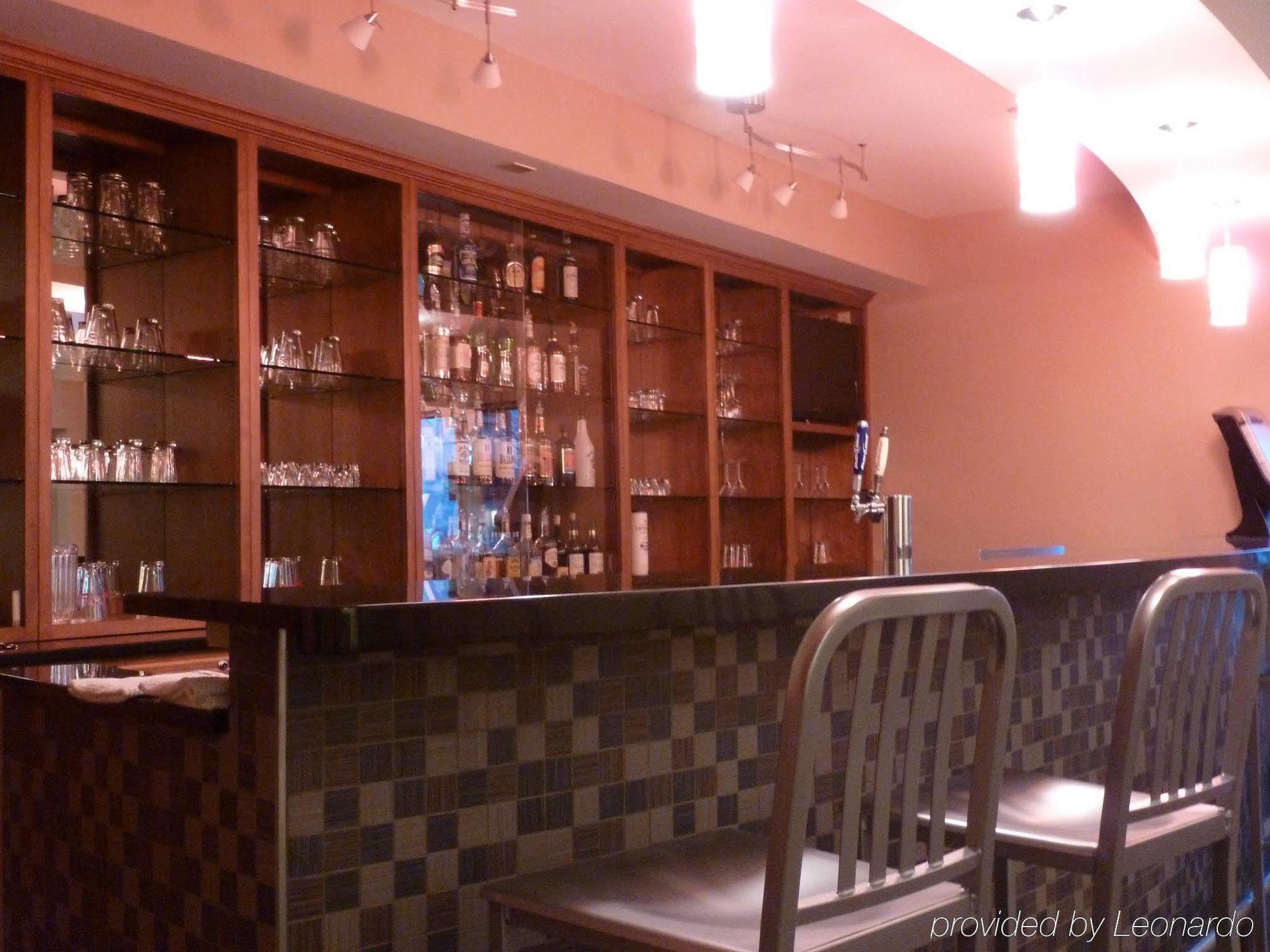 北埃文斯维尔智选假日套房酒店 Warrenton 餐厅 照片